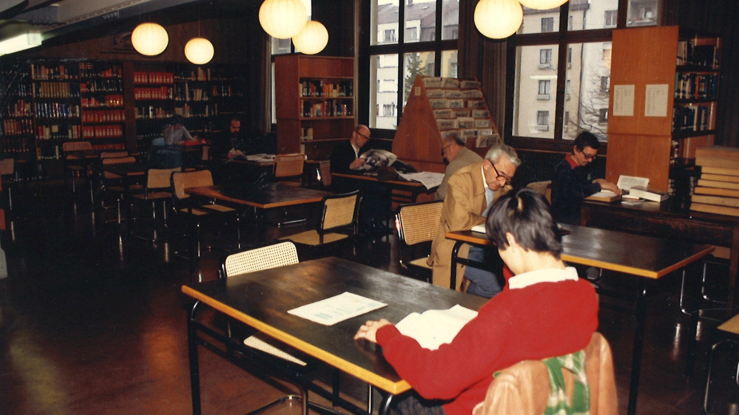 Ancienne salle de lecture 1987 slider (1)