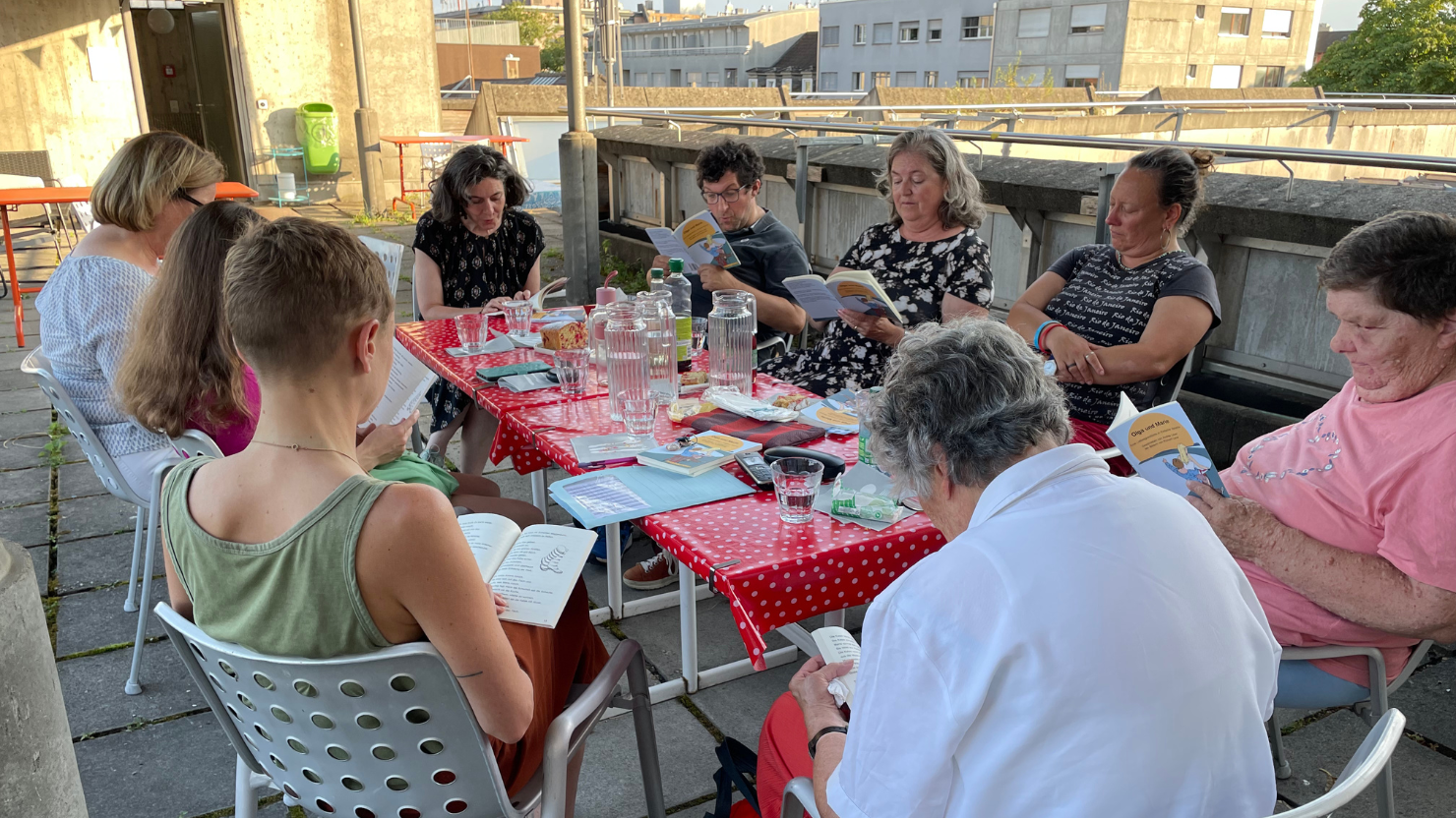Lea Leseklub Terrasse slider